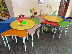 Комплект 6 дитячих столів пелюсток + 1 стіл круглий регулювання 3-5 групи від 1 класу до 7 класу ST-057-1 ST-057-1 фото