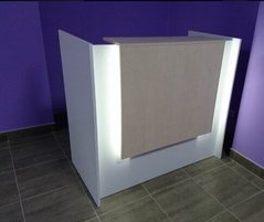 Стол для офис менеджера, стол ресепшен со светодиодной подсветкой Mebeldkdom